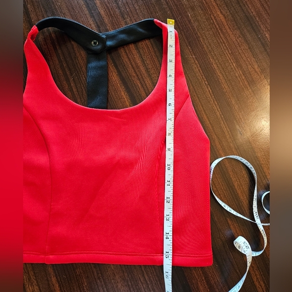Forever 21 Red Lined Crop Top Black T-strap Back Sz M NWOT - Picture 5 of 9